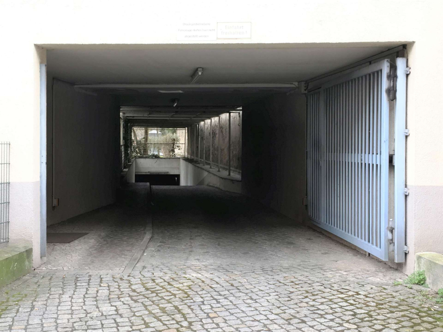 Motorradstellplatz in gepflegter Tiefgarage zu vermieten, Hermannstraße, 12051 Berlin, Neukölln