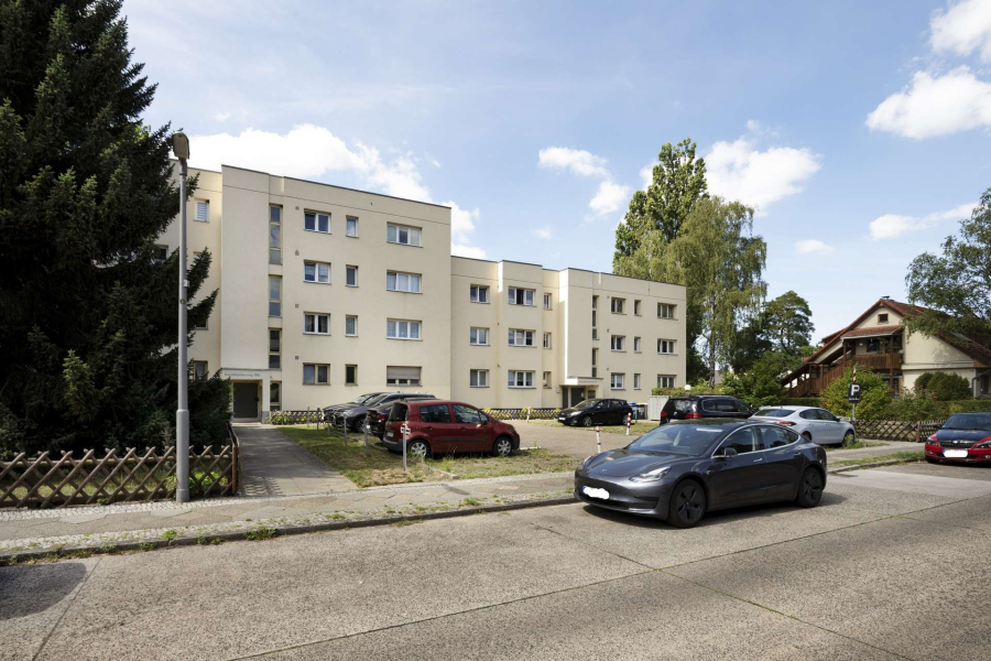 Paketpreis! Kapitalanlage – 2 Stellplätze für 16.000 € mit guter Rendite, Kornblumenring, 12357 Berlin, Charlottenburg